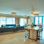 Spacious Seafront 3bedrooms, Sea View Balcony Gotax-1