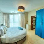 Spacious Seafront 3bedrooms, Sea View Balcony Gotax-1 شقة *