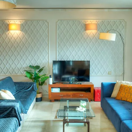 شقة Spacious Seafront 3bedrooms, Sea View Balcony Gotax-1