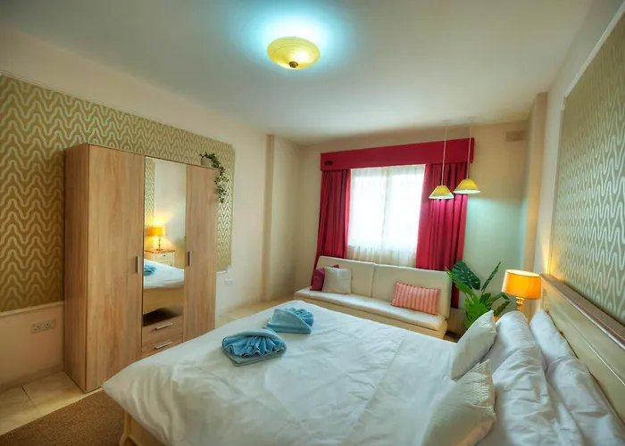 Spacious Seafront 3bedrooms, Sea View Balcony Gotax-1 Apartment *