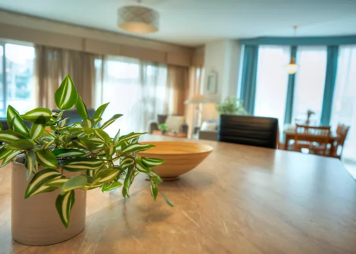 Spacious Seafront 3bedrooms, Sea View Balcony Gotax-1 * Ta Xbiex