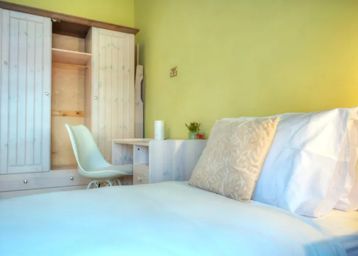 Spacious Seafront 3bedrooms, Sea View Balcony Gotax-1 Apartment Ta Xbiex