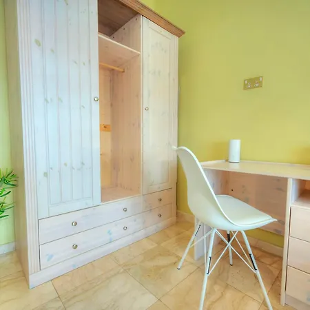 Spacious Seafront 3bedrooms, Sea View Balcony Gotax-1