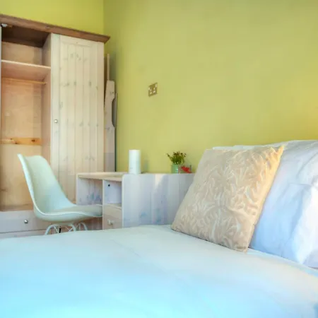 Spacious Seafront 3bedrooms, Sea View Balcony Gotax-1 Apartment Ta Xbiex