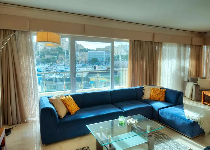 Spacious Seafront 3bedrooms, Sea View Balcony Gotax-1 *