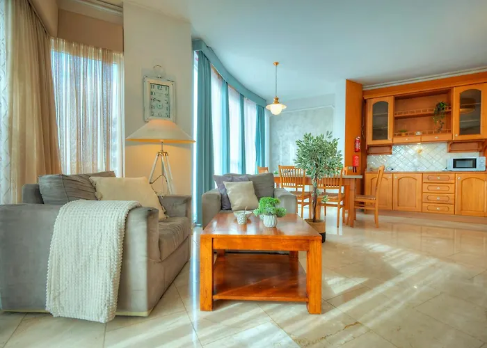 아파트 Spacious Seafront 3bedrooms, Sea View Balcony Gotax-1 Ta Xbiex