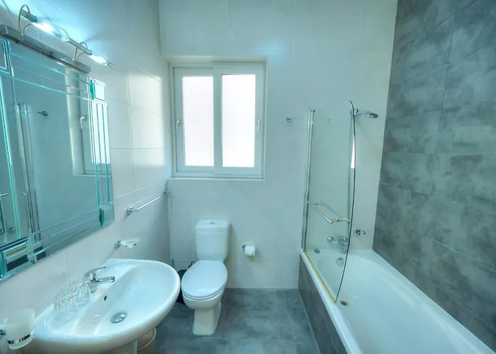 Daire Spacious Seafront 3bedrooms, Sea View Balcony Gotax-1